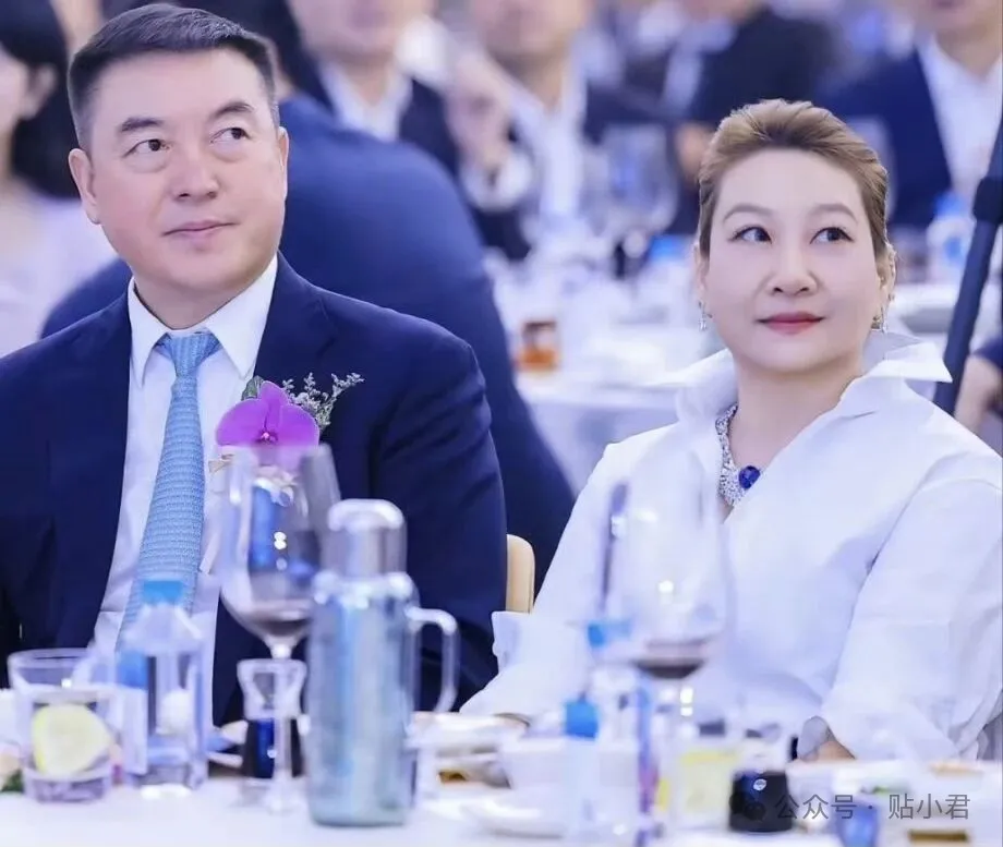史上最贵的吻，540亿没了