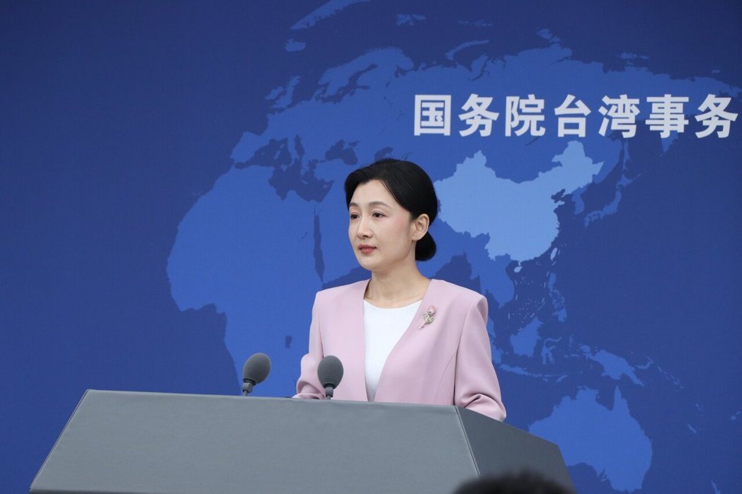 陆委会将每周定期公布国人赴中国大陆遭关押、拘留、盘查的数据，大陆国台办发言人张晗...